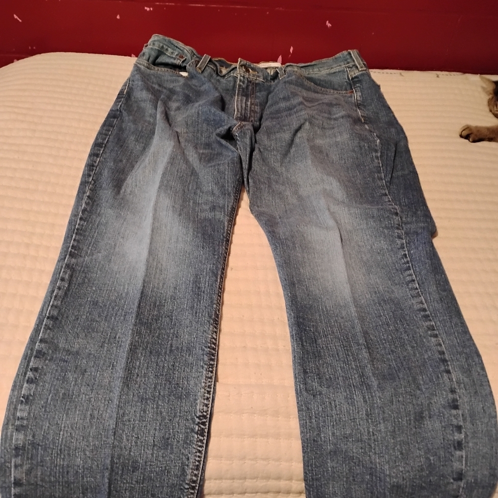 Signature Relaxed Blue-Gray Jeans with Lived-In Look